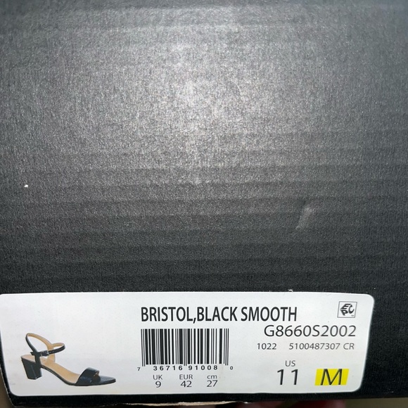 Naturalizer Women’s Bristol Chunky Heeled Sandals - Picture 5 of 8